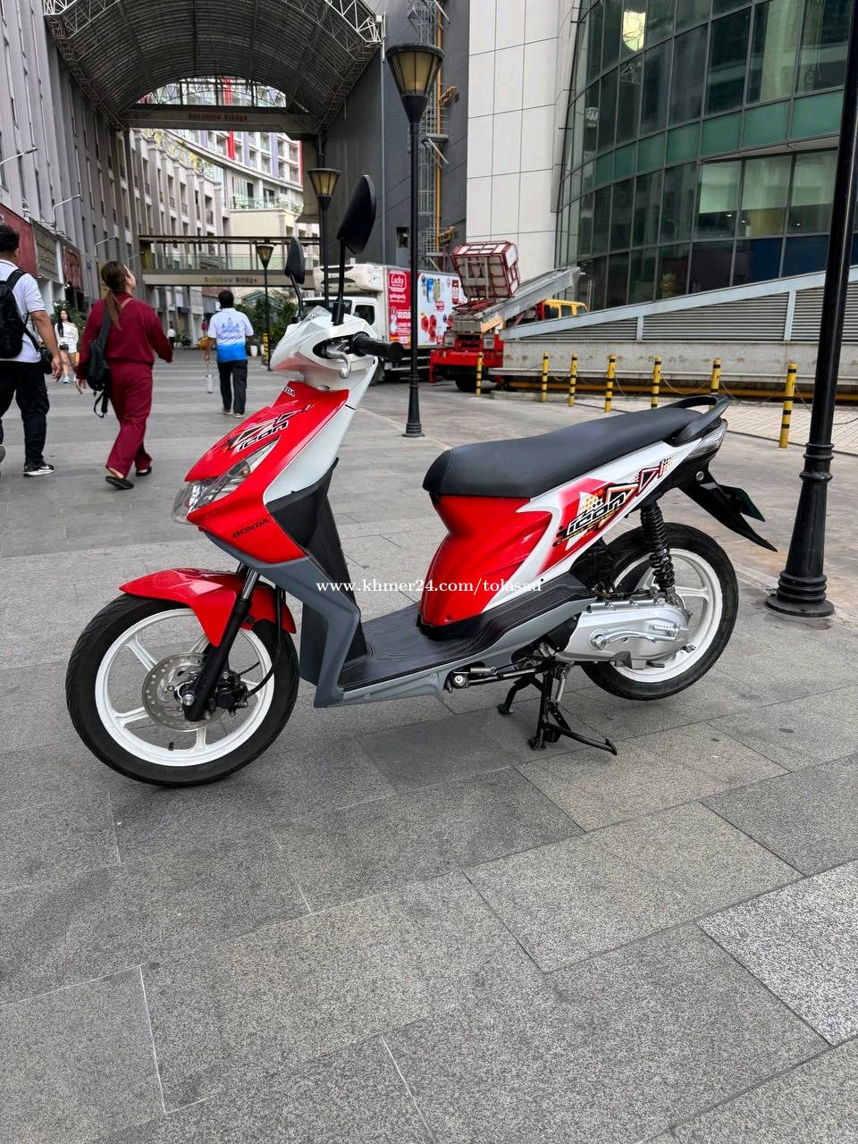 Honda icon2012