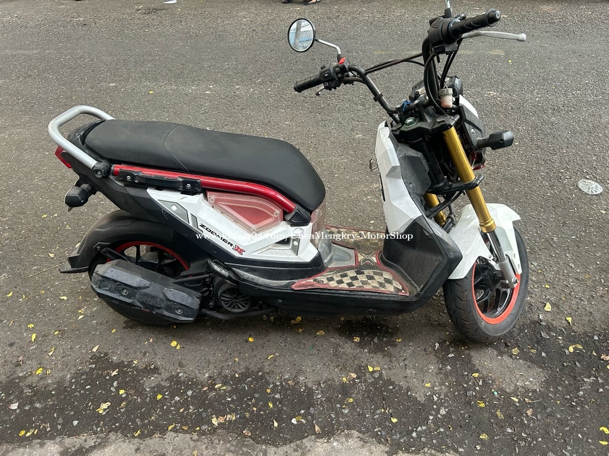 Honda zoomer X zin year 2016 មានពន្ធ