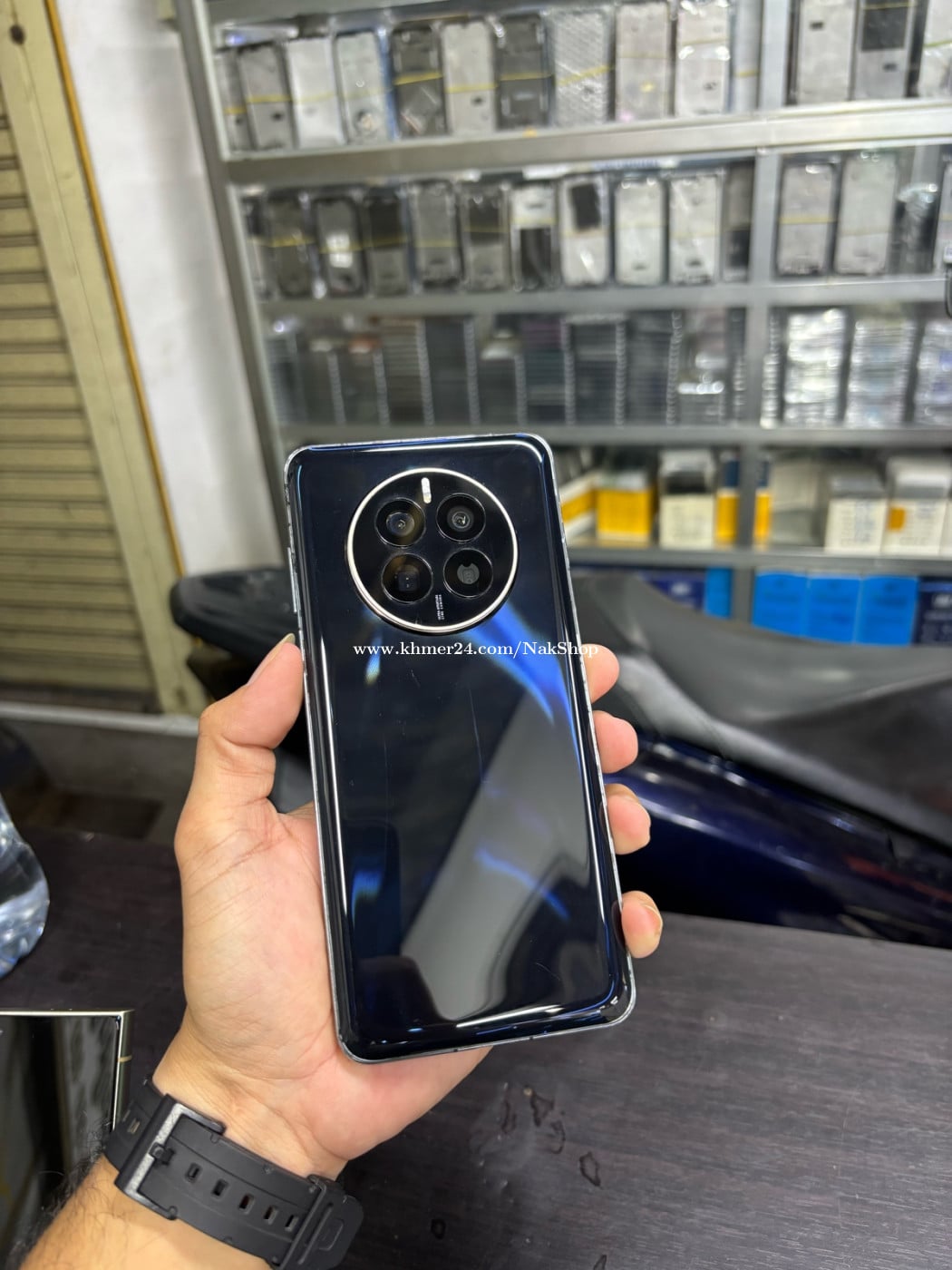 Huawei Mate50E 256G Ram8G Sim2 CH ម៉ាសុីនអេក្រង់ស្រុីនដូរខ្នង