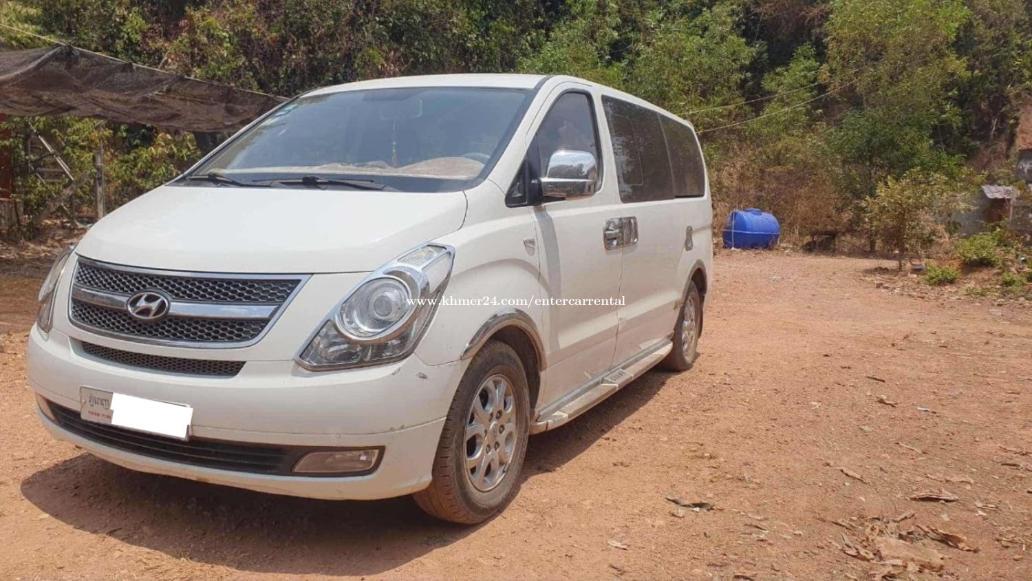 HYUNDAI Starex 2011 For Rent /出租