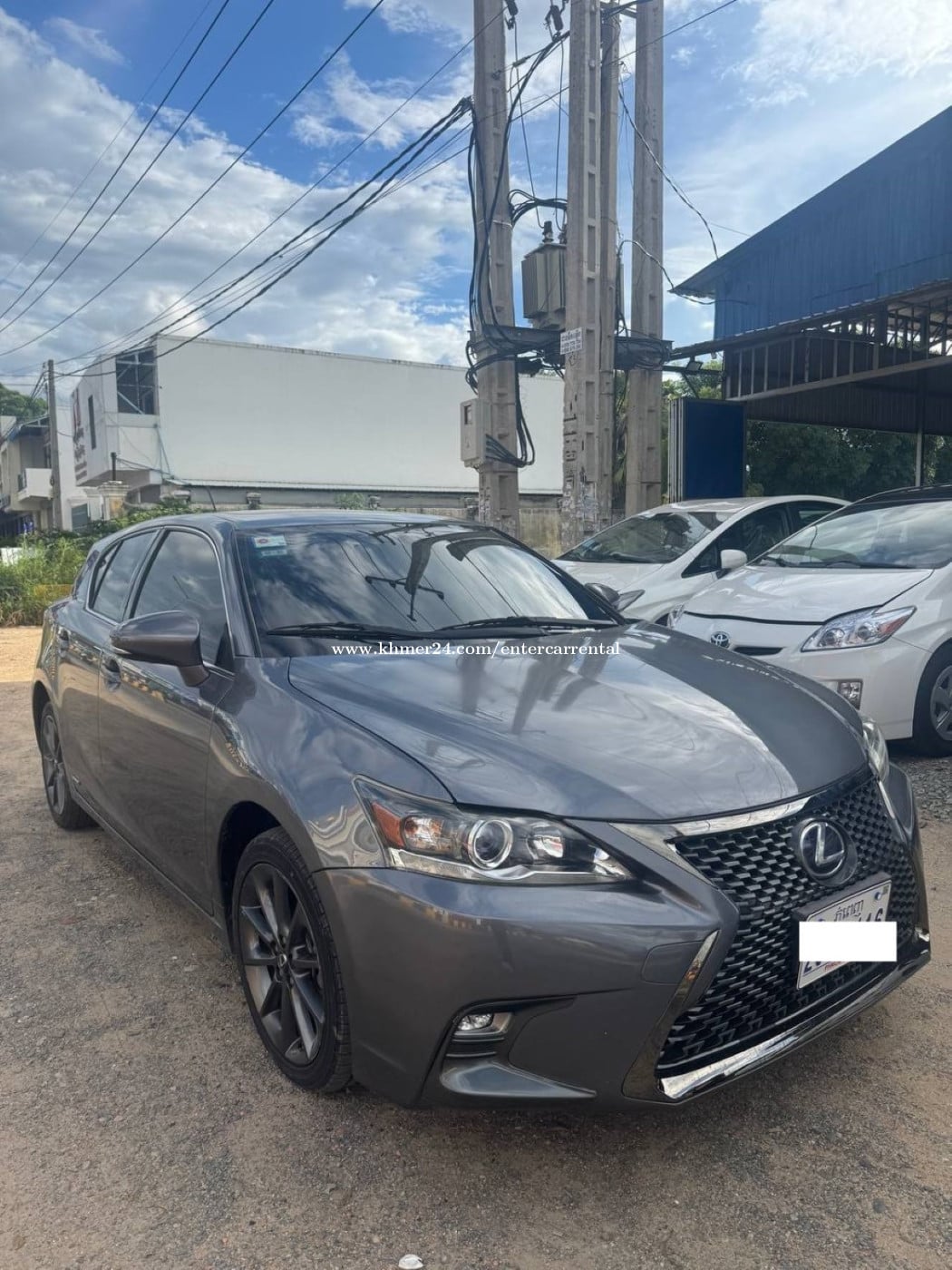Lexus CT200h 2013 For Rent /出租
