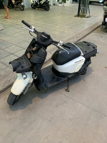 ត្រូវកាទាកទងមោ