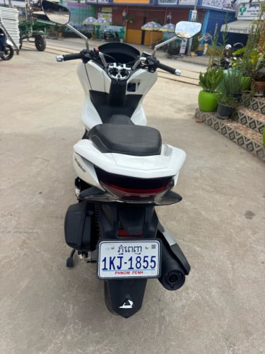 សួរស្តី