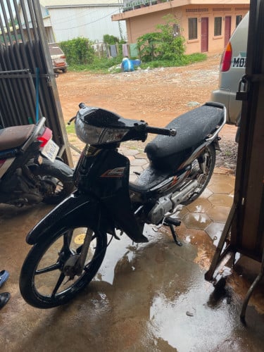 ម៉ូតូលក់
