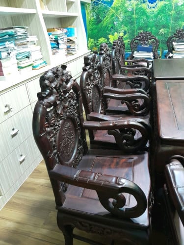 សាឡុងក្រញ៉ូង ឈុតធំ