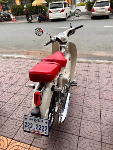 ស្លាកលេខ កម៉ង់ពិសេស