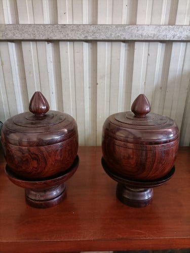 ផ្តិលធ្វើអំពីឈើ