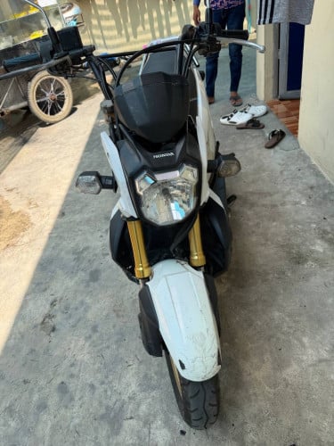លក់ម៉ូតូ