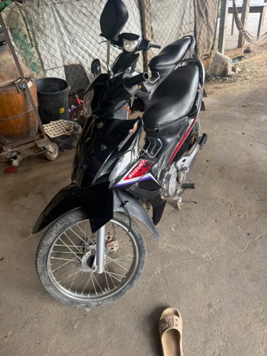ម៉ូតូលក់