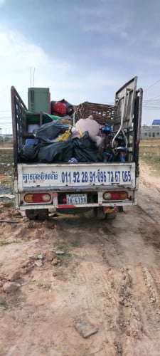 ឡានជួលដឹកអីវ៉ាន់