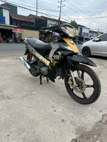 លក់ម៉ូតូស៊ីរូសដីវៀតណាមសម្រាប់អូសរ៉ូម៉ក។