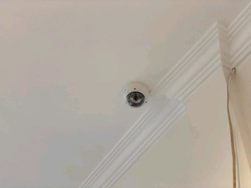 មានតម្លើងកាមេរ៉ាសុវត្ថិភាពគ្រប់ប្រភេទ