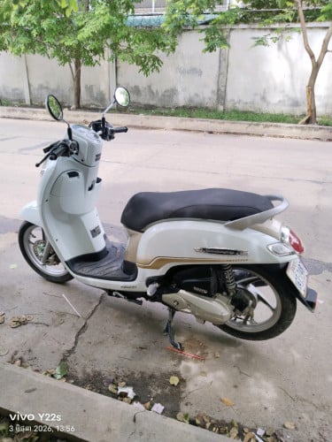 លក់018
