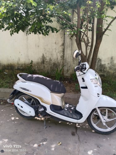 លក់018
