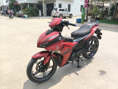 ម៉ូតូស្អាតថ្មីឆ្នាំ022 ម៉ាស៊ីនតាន់អត់កាតទេ