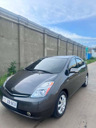 ចង់លក់ព្រូសឆ្នាំ08ហ្វូល11700$ ចចា