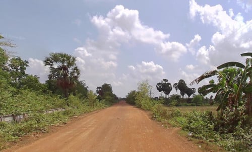 ដីលក់ផ្លូវ44 គីឡូ8 កំពង់ស្ពឺ