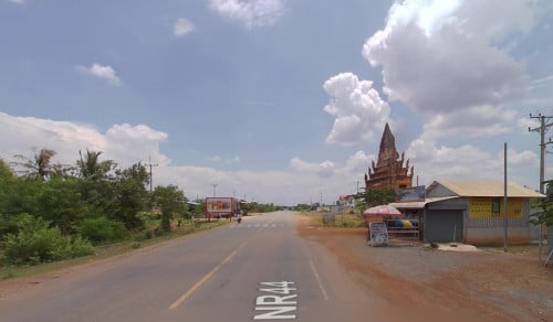 ដីលក់ផ្លូវ44 គីឡូ8 កំពង់ស្ពឺ