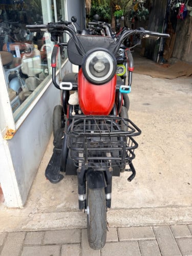 កង់បីអគ្គិសនីតូច 80មុឺន