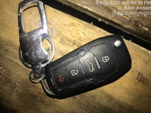 លក់ម្ចាស់ផ្ទាល់ មិបមែនគួគចេទេ 95 អេម ចាស់តែឆ្នាំទេ តំលៃប្រហែលម៉ូតូ