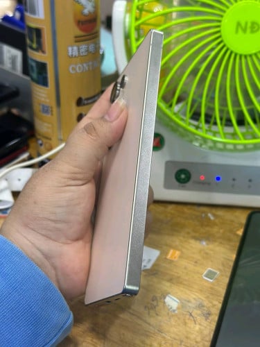 នៅថ្មី98%