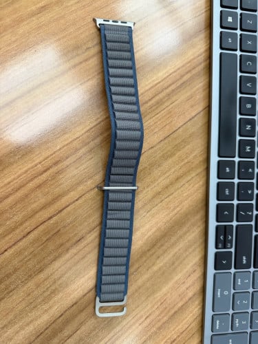ខ្សែហ្សីន Apple Watch Ultra 99%