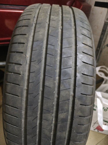 សំបកកង់ឡាន Bridgestone R18 55R/235 y2424