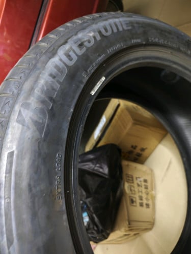 សំបកកង់ឡាន Bridgestone R18 55R/235 y2424