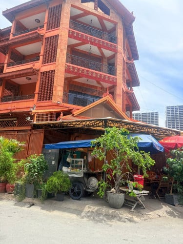 អាគារសម្រាប់លក់ និងជួល/Building for Sale&Rent ទីតាំង៖ សង្កាត់បឹងត្របែក ខណ្ឌចំការមន