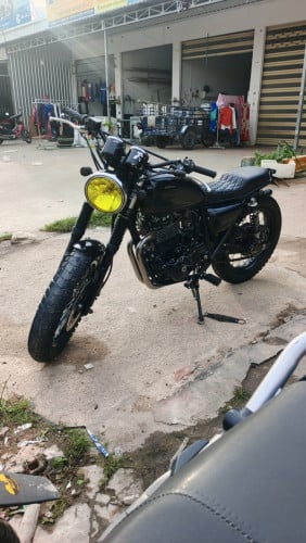 ហ៊ុងដាCB400ssឆ្នាំ07កាត់ពីរម្ចាស់ដើមស្អាតណាស់1450$ តេឡេក្រាម0887803000