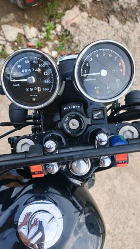 ហ៊ុងដាCB400ssឆ្នាំ07កាត់ពីរម្ចាស់ដើមស្អាតណាស់1450$ តេឡេក្រាម0887803000