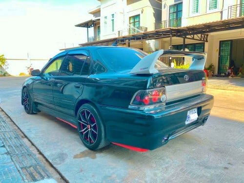 លក់ Corolla ឆ្នាំ 97 ពណ៌បៃតងចាស់