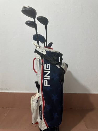 ចង់លក់ប្រដាប់វ៉ៃGolfមួយឈុតមានរូចក្នុងរូប កាបូបមួយនឹងជើងទប់កាបូប នឹង ផ្លែវ៉ៃតូចធំ5ដើម