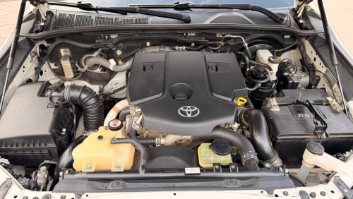 ទើបកាត់បានក្តៅៗ Hilux Rally 022  4X4 ហ្សុីន១ជុំ