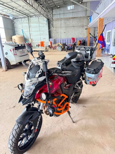 លក់ម៉ូត៉ូHonda CB500X មួយបងប្អូនលក់ចែកគ្នាប្រេីបងប្អូនមានថុងស្រាប់ដូចក្នុងរូបលក់តែ3550 ចរចារ