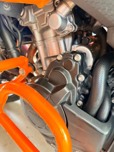 លក់ម៉ូត៉ូHonda CB500X មួយបងប្អូនលក់ចែកគ្នាប្រេីបងប្អូនមានថុងស្រាប់ដូចក្នុងរូបលក់តែ3550 ចរចារ