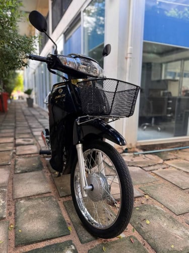 ម៉ូតូ HONDA DREAM 2025 លក់ប្រញាប់លុយខ្លាំង រឺ បង់រំលោះក៏បាន