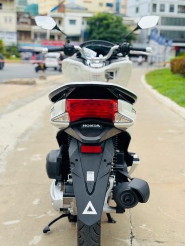 ក្រដាសពន្ធ HONDA PCX 017ជប៉ុនសុទ្ធ100% កម្លាំង125cc ធានាម៉ូតូស្អាតខ្ចីអេម98% តំលៃ1930$ Freeផ្លាកលេខ✅