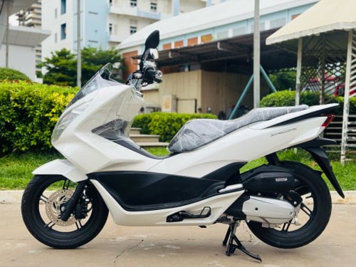 ក្រដាសពន្ធ HONDA PCX 017ជប៉ុនសុទ្ធ100% កម្លាំង125cc ធានាម៉ូតូស្អាតខ្ចីអេម98% តំលៃ1930$ Freeផ្លាកលេខ✅