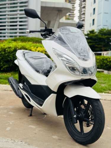 ក្រដាសពន្ធ HONDA PCX 017ជប៉ុនសុទ្ធ100% កម្លាំង125cc ធានាម៉ូតូស្អាតខ្ចីអេម98% តំលៃ1930$ Freeផ្លាកលេខ✅