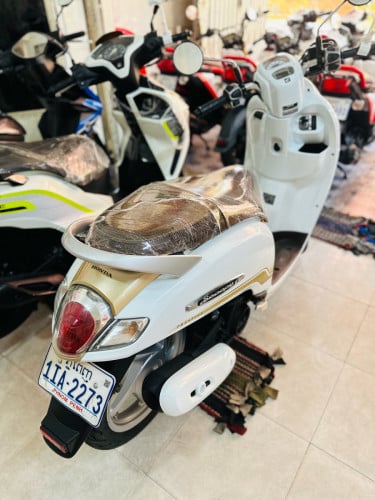 ផែនម៉ូតូស្អាតខ្ចី HONDA SCOOPY I 021ក្រុមហ៊ុនNCX ម៉ាស៊ីនអេមហាប់នែនស្ងាត់សំណុំហ្សីន95%ជិះស្រួលមានពន្ធ