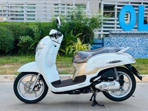 ផែនម៉ូតូស្អាតខ្ចី HONDA SCOOPY I 021ក្រុមហ៊ុនNCX ម៉ាស៊ីនអេមហាប់នែនស្ងាត់សំណុំហ្សីន95%ជិះស្រួលមានពន្ធ