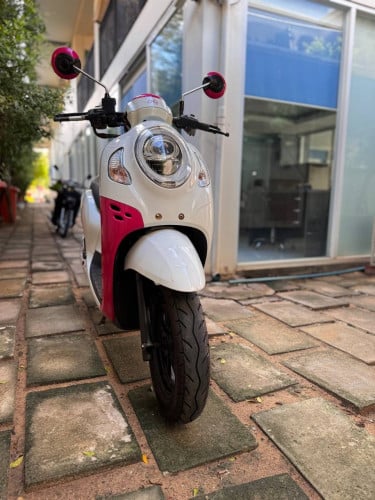 ម៉ូតូ HONDA SCOOPY SMART KEY 2021 លក់ប្រញាប់លុយខ្លាំង
