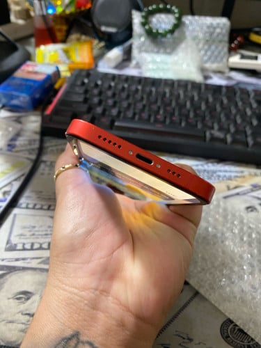 ម៉ាសុីន iPhone 12 Pro សំបកតួរ iPhone 12 / 128g / no scan អេក្រង់ថ្មី លក់តំលៃក្រោមទីផ្សារ 100$ ដាច់