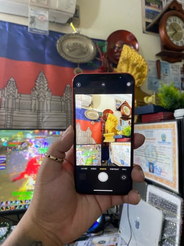ម៉ាសុីន iPhone 12 Pro សំបកតួរ iPhone 12 / 128g / no scan អេក្រង់ថ្មី លក់តំលៃក្រោមទីផ្សារ 100$ ដាច់