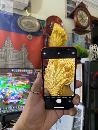 ម៉ាសុីន iPhone 12 Pro សំបកតួរ iPhone 12 / 128g / no scan អេក្រង់ថ្មី លក់តំលៃក្រោមទីផ្សារ 100$ ដាច់