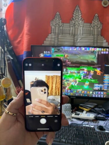 ម៉ាសុីន iPhone 12 Pro សំបកតួរ iPhone 12 / 128g / no scan អេក្រង់ថ្មី លក់តំលៃក្រោមទីផ្សារ 100$ ដាច់