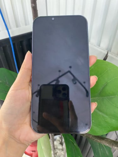 សួរស្ដីបងៗយើងមាន iPhone 13 Pro Max. (256g) 410$ ទេបងៗសំនុំសុីន ស្អាតទាំងអស់ បងៗអាចឆាតសួរបាន🥰🥰