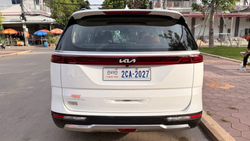 មហាសែនថ្មី Kia Grand Carnival ម៉ាស៊ូត Full 11 កៅអី