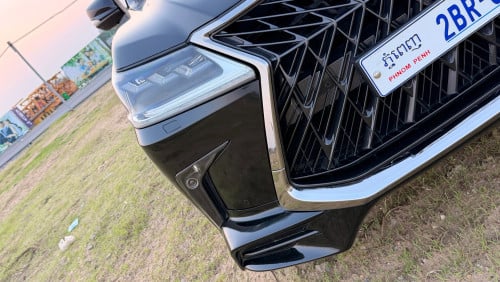 ទើបកាត់បានក្តៅ Lexus LX570 Kuro 019 Arab